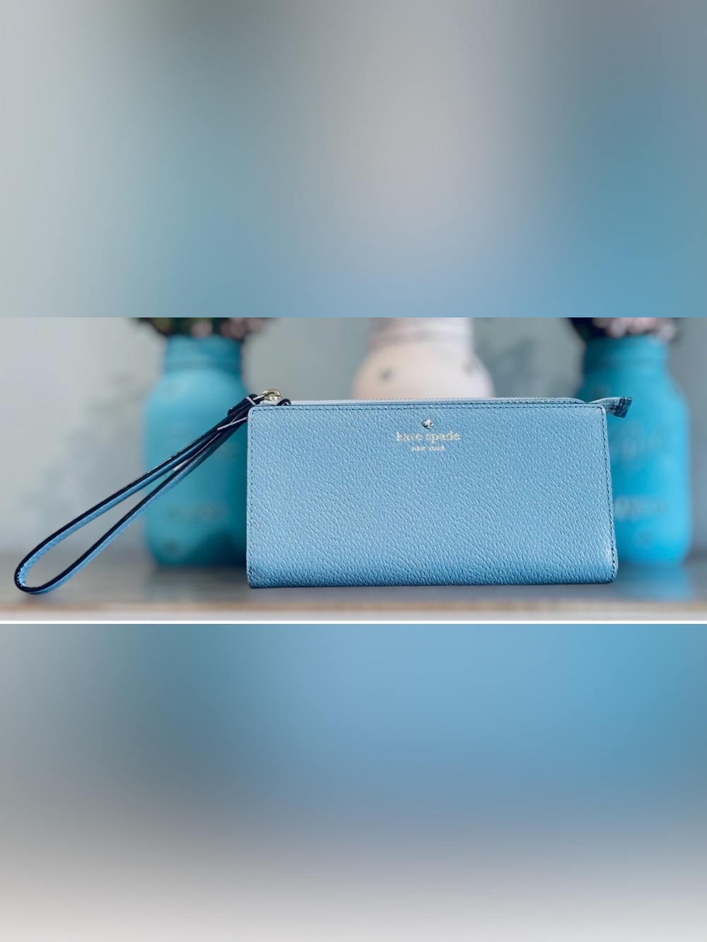 Kate Spade Layton Grand Street in the color Cloudcover